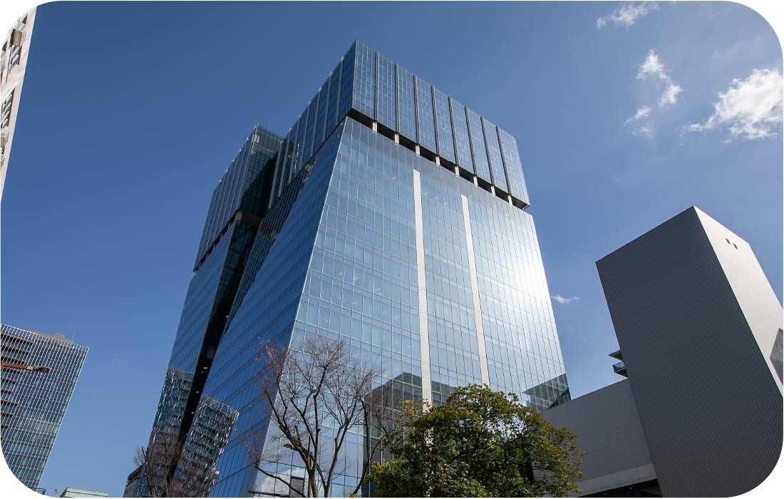 福岡本社外観